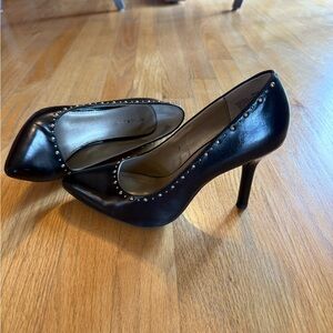 Bandolino Black Studded Heels